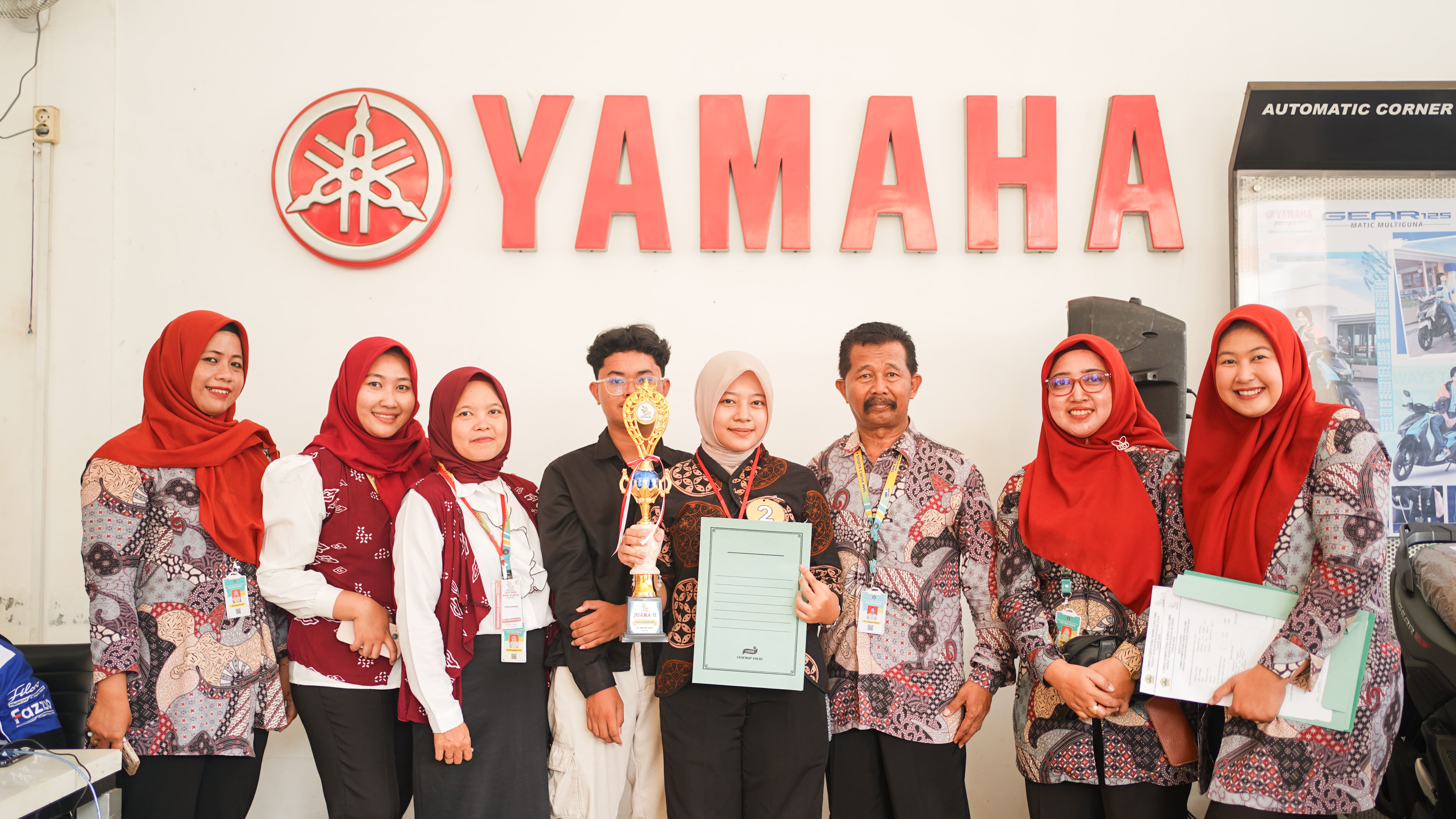 Juara 2 Lomba LKS Kab. Kudus Mata Pemasaran Daring (Marketing Online)